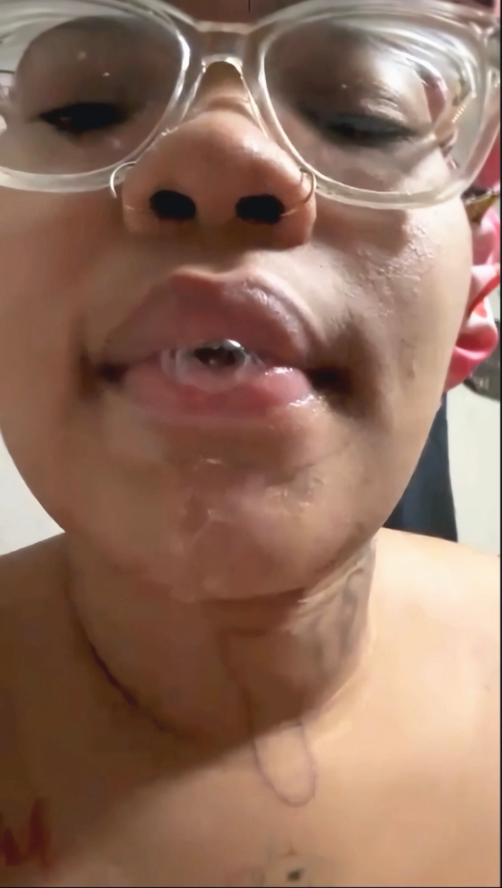 Red bone with pretty lips drooling